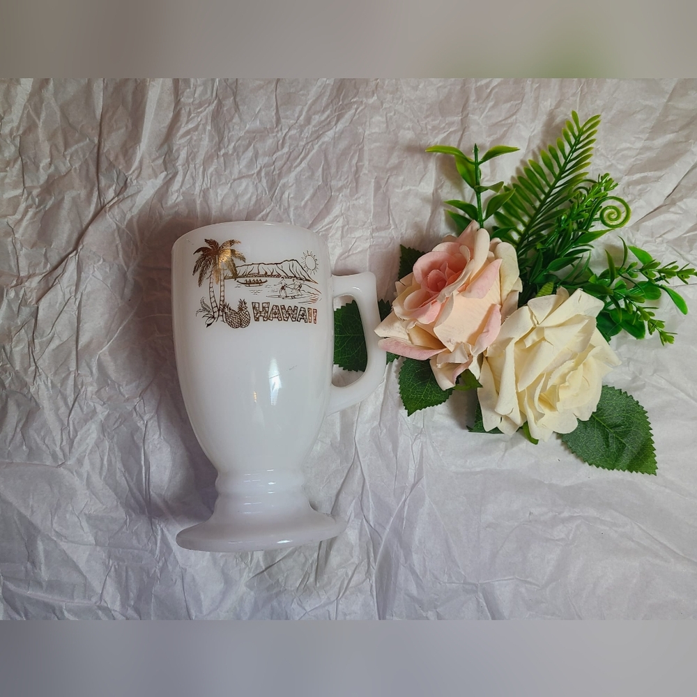 Vtg Hawaii Tiki Milk Glass Mug 🌺🌴